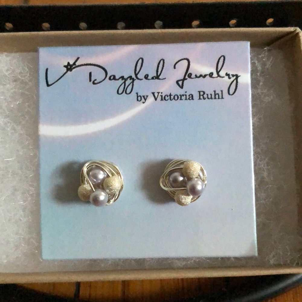 Swarovski pearl & stardust bead wire wrap studs